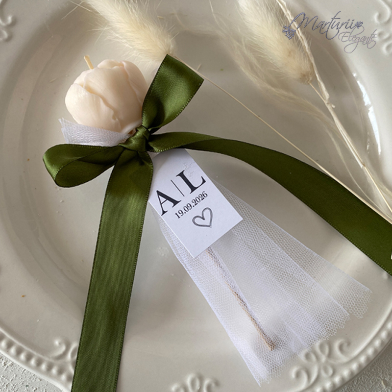 Lumânare Bujor Mărturie Eveniment cu Etichetă Personalizată și Tull